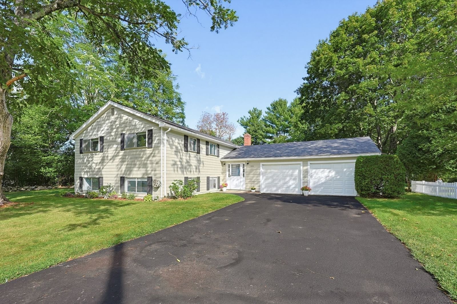 426 Chamberlain St. Holliston — Photo 40 of 41