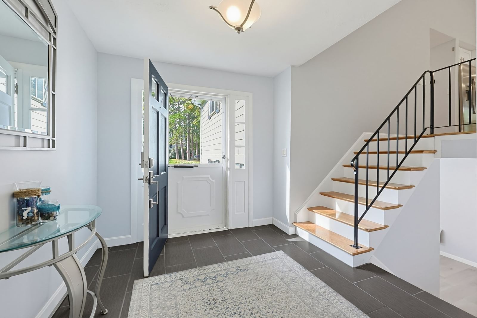 426 Chamberlain St. Holliston — Photo 6 of 41