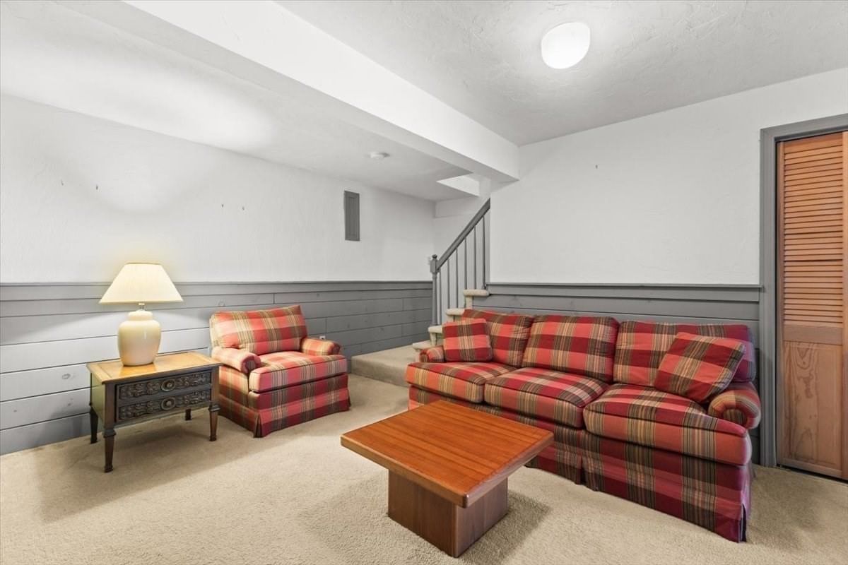 453 Turnpike St #6 Easton — Photo 25 of 41