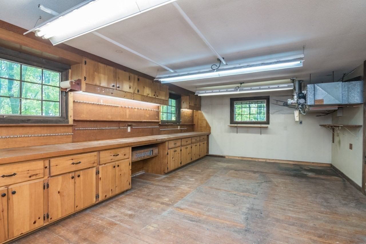 10 Cadwell Drive Wilbraham — Photo 32 of 33
