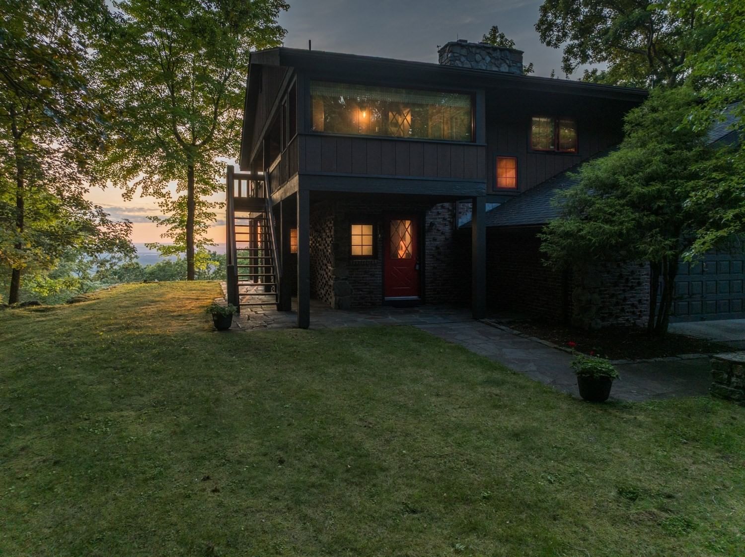 10 Cadwell Drive Wilbraham — Photo 4 of 33