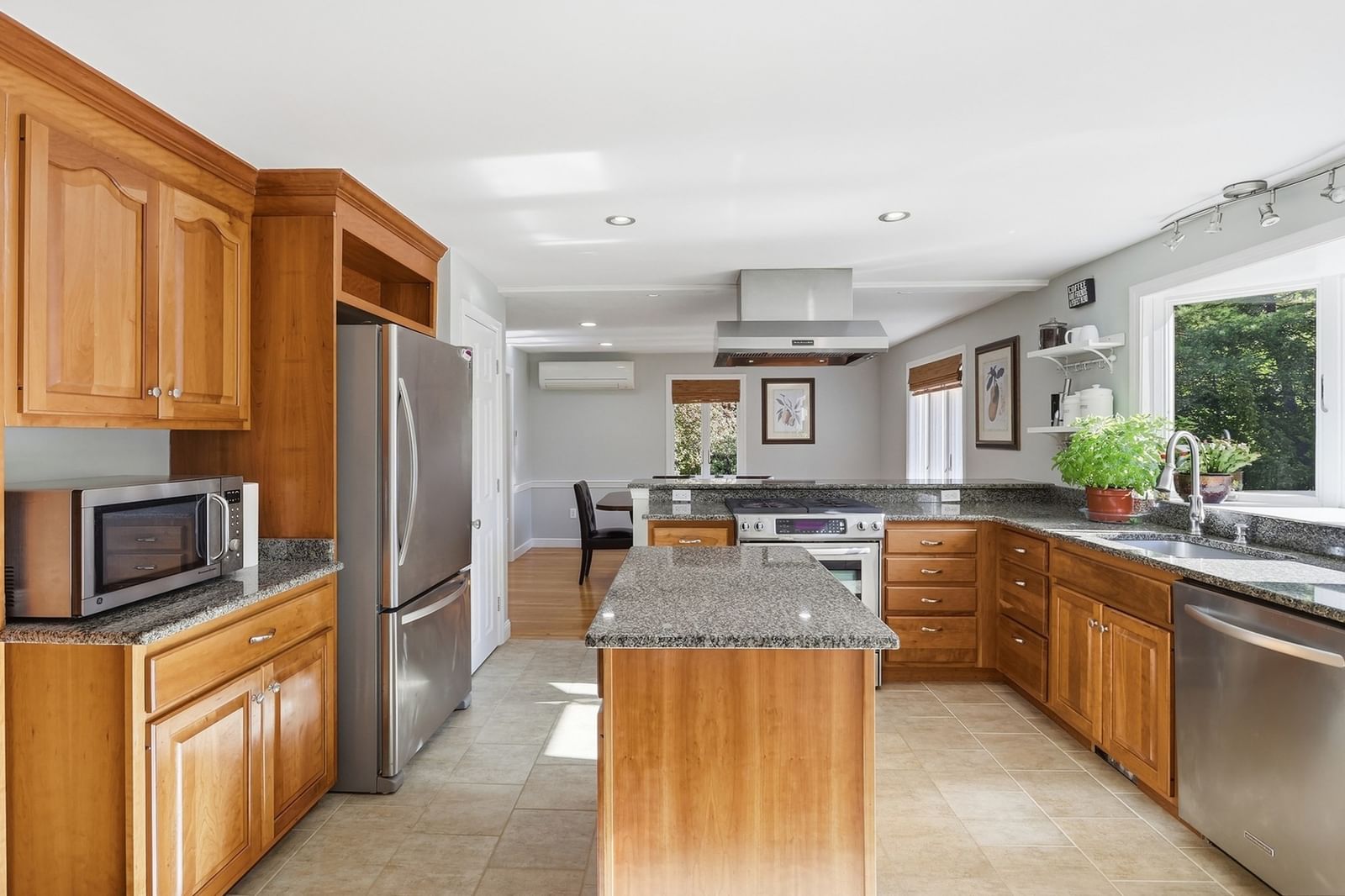 320 Heald Road Carlisle — Photo 7 of 42