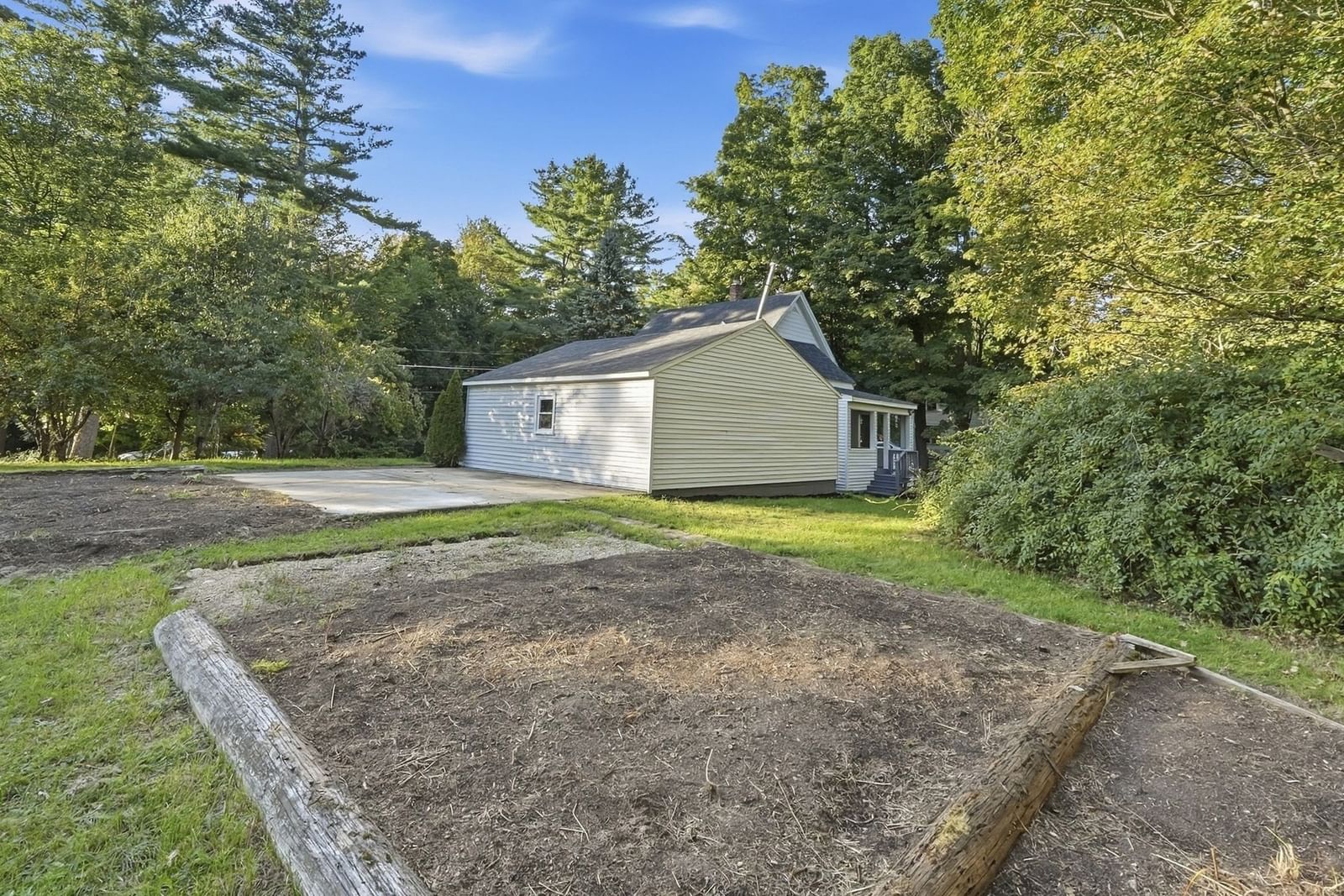 384 Mill St Gardner — Photo 18 of 21