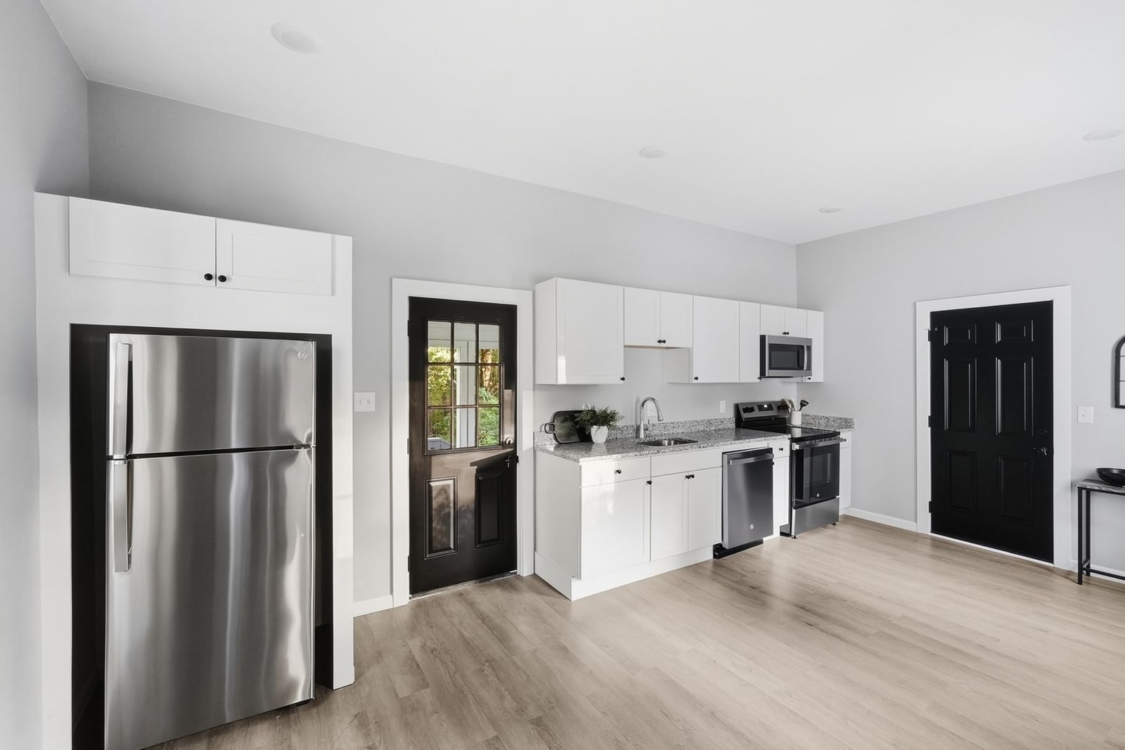 384 Mill St Gardner — Photo 8 of 21