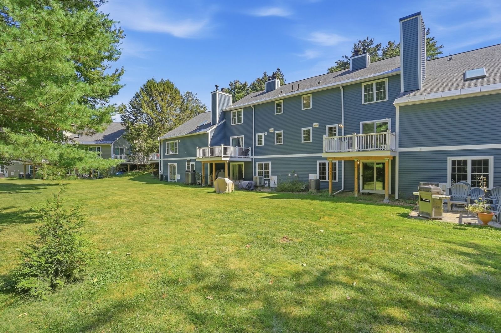 100 Baldwin #100 Boxborough — Photo 24 of 29