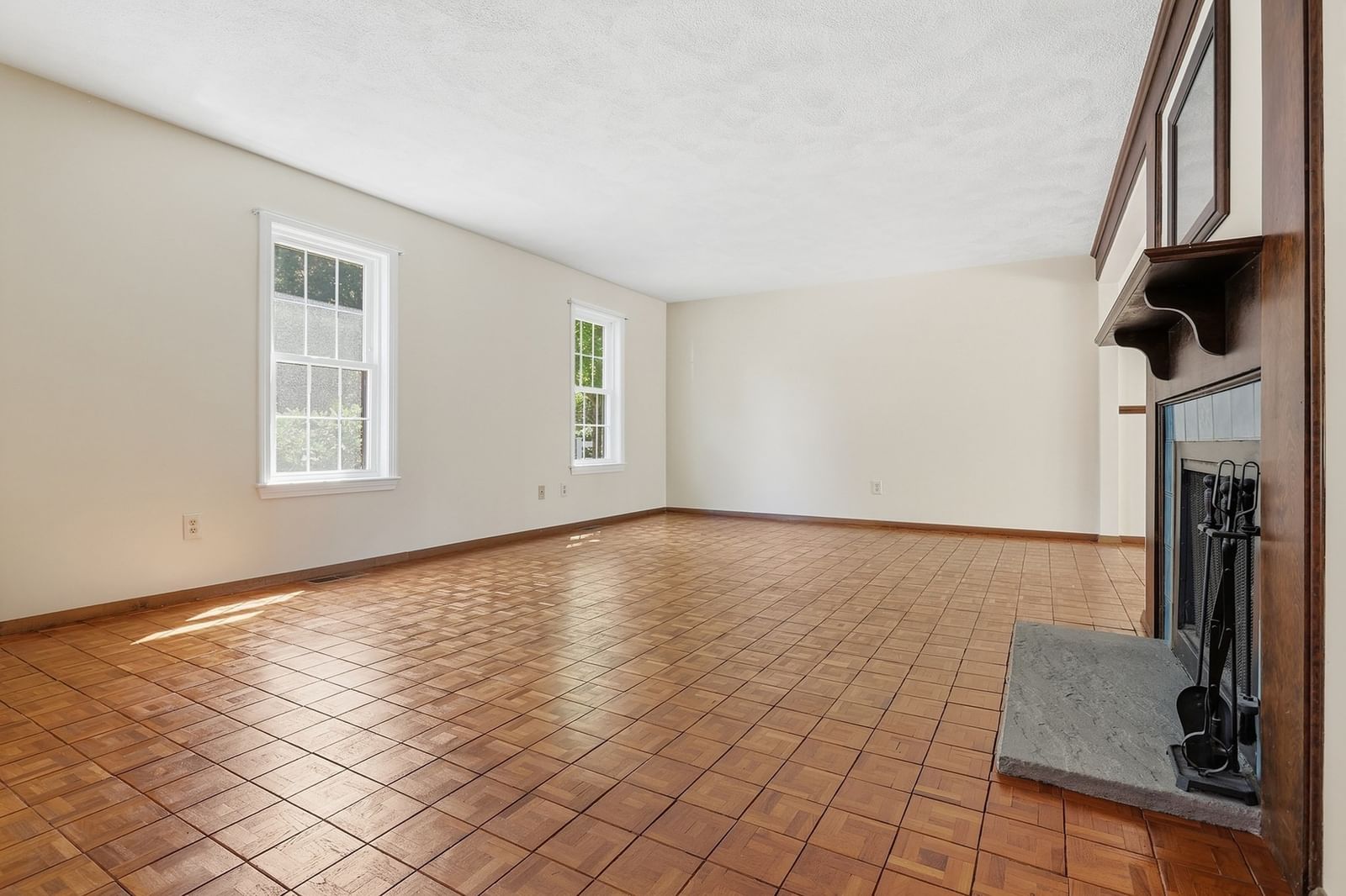100 Baldwin #100 Boxborough — Photo 3 of 29