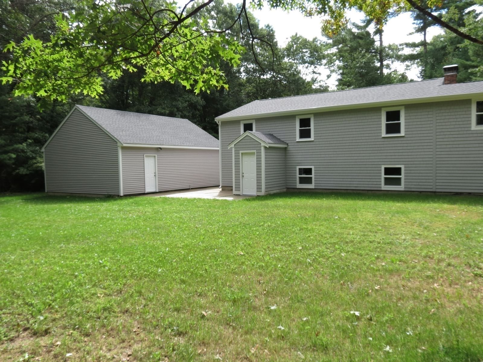 48 Grove St Plympton — Photo 3 of 17