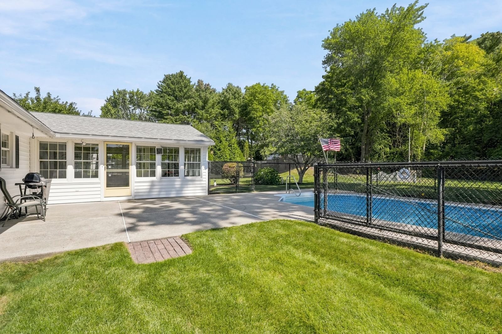 7 Myrna Road Framingham — Photo 33 of 42