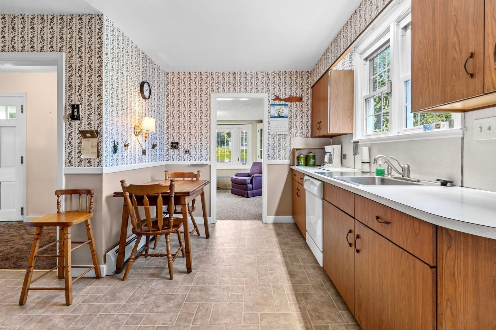 515 Main Rd Chesterfield — Photo 11 of 42