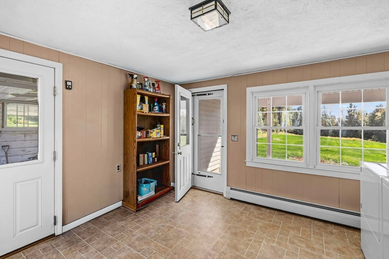 515 Main Rd Chesterfield — Photo 7 of 42