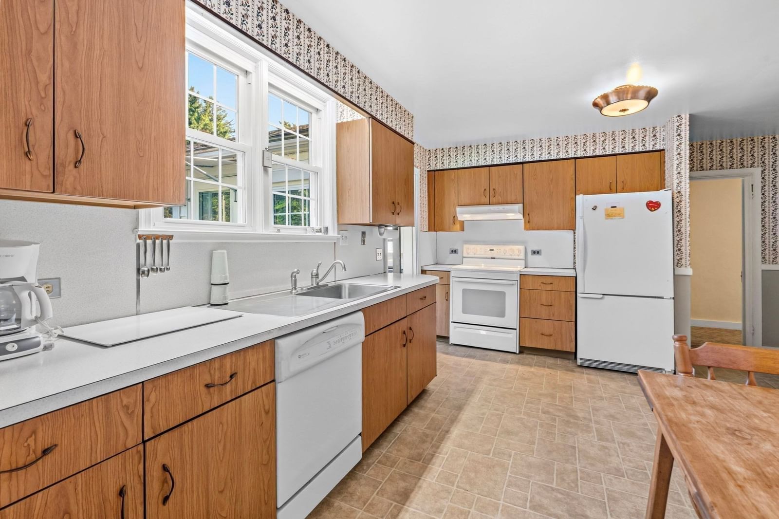 515 Main Rd Chesterfield — Photo 8 of 42