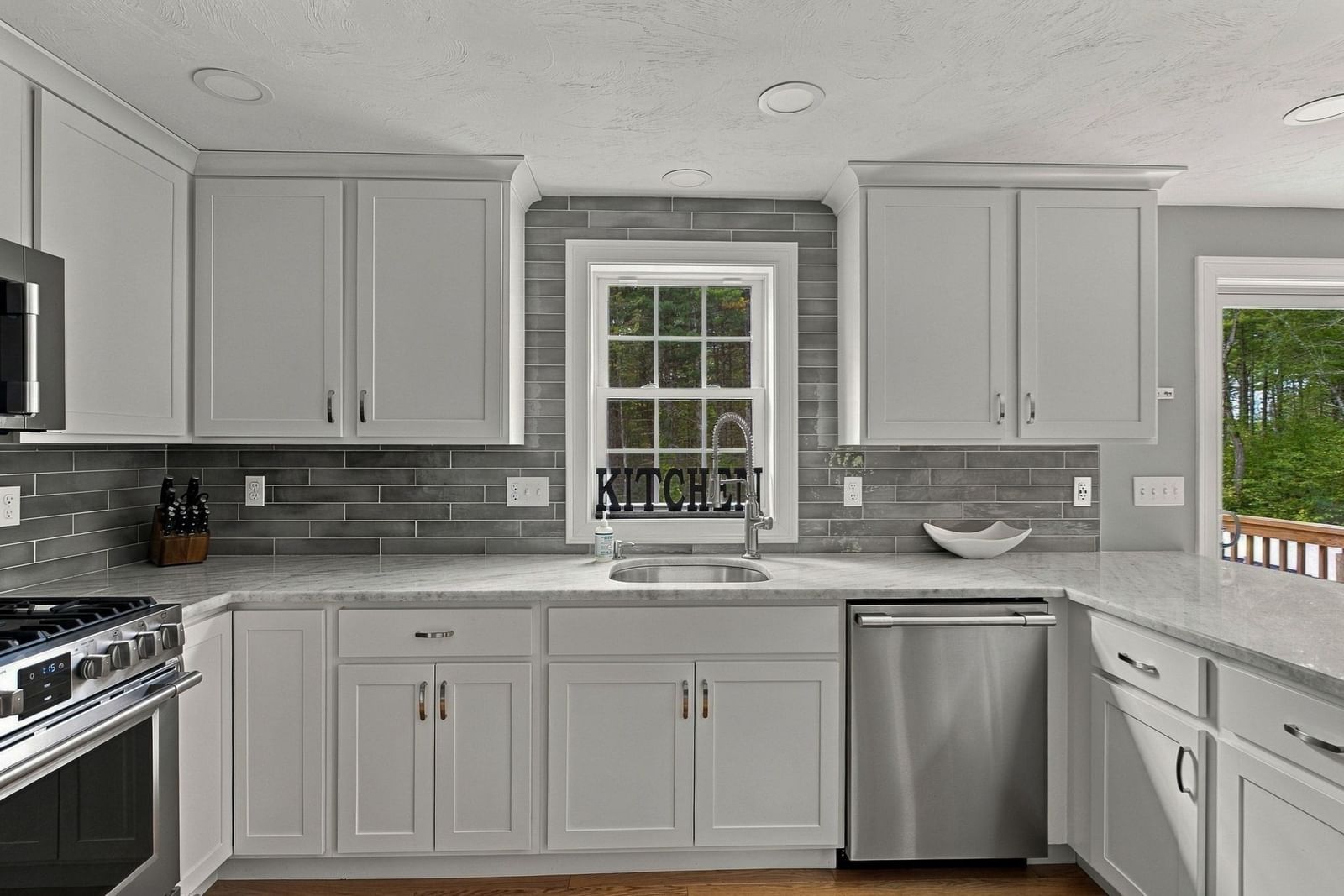 358 Williams Rd Fitchburg — Photo 12 of 36