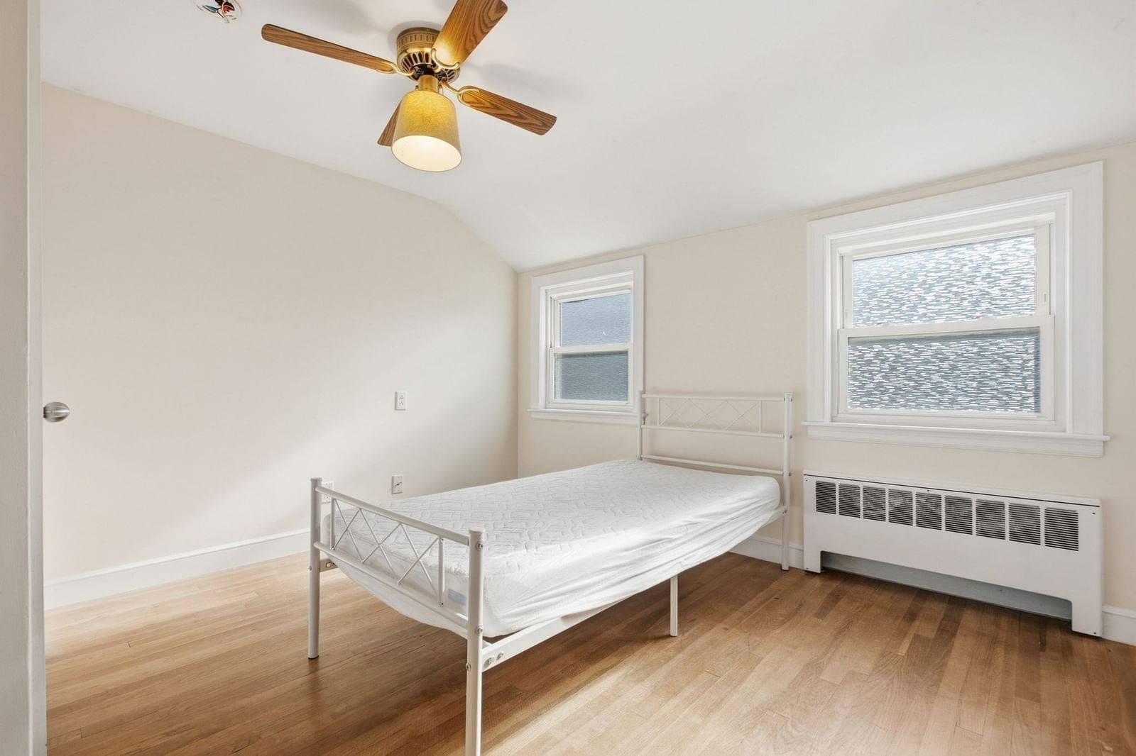 222 Cambridge Road Woburn — Photo 16 of 41