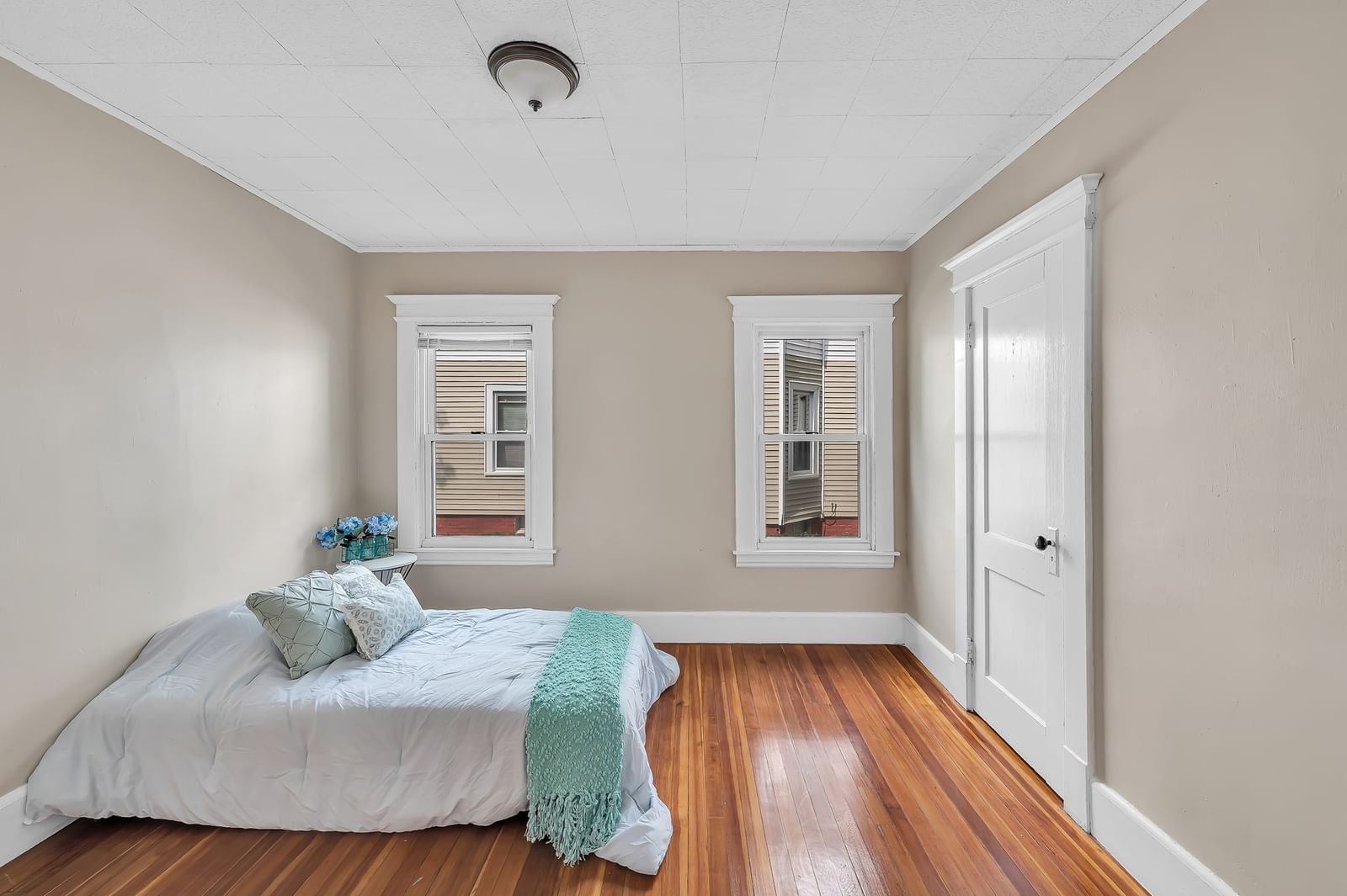 201-203 College St Springfield — Photo 14 of 39