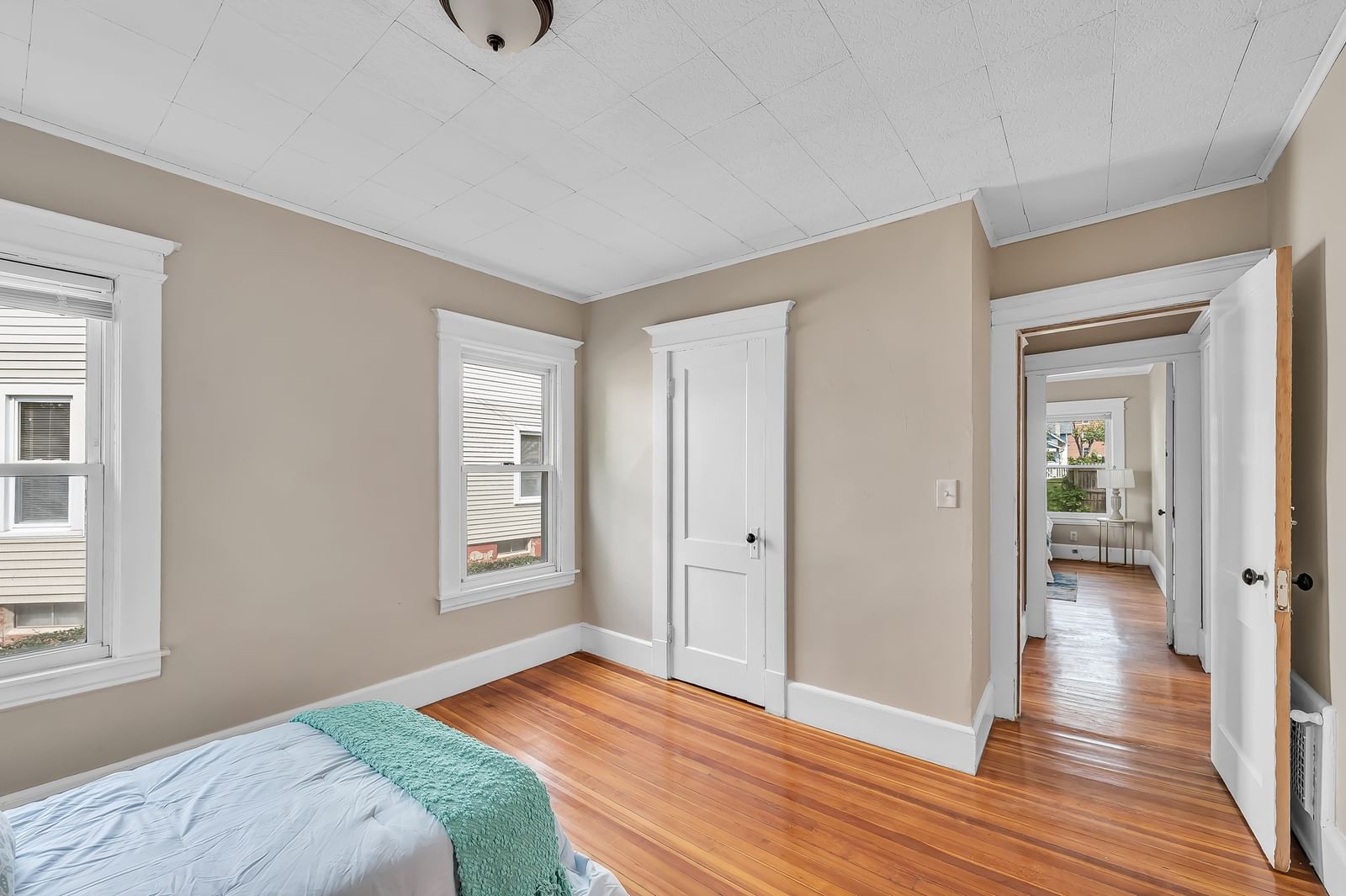 201-203 College St Springfield — Photo 16 of 39
