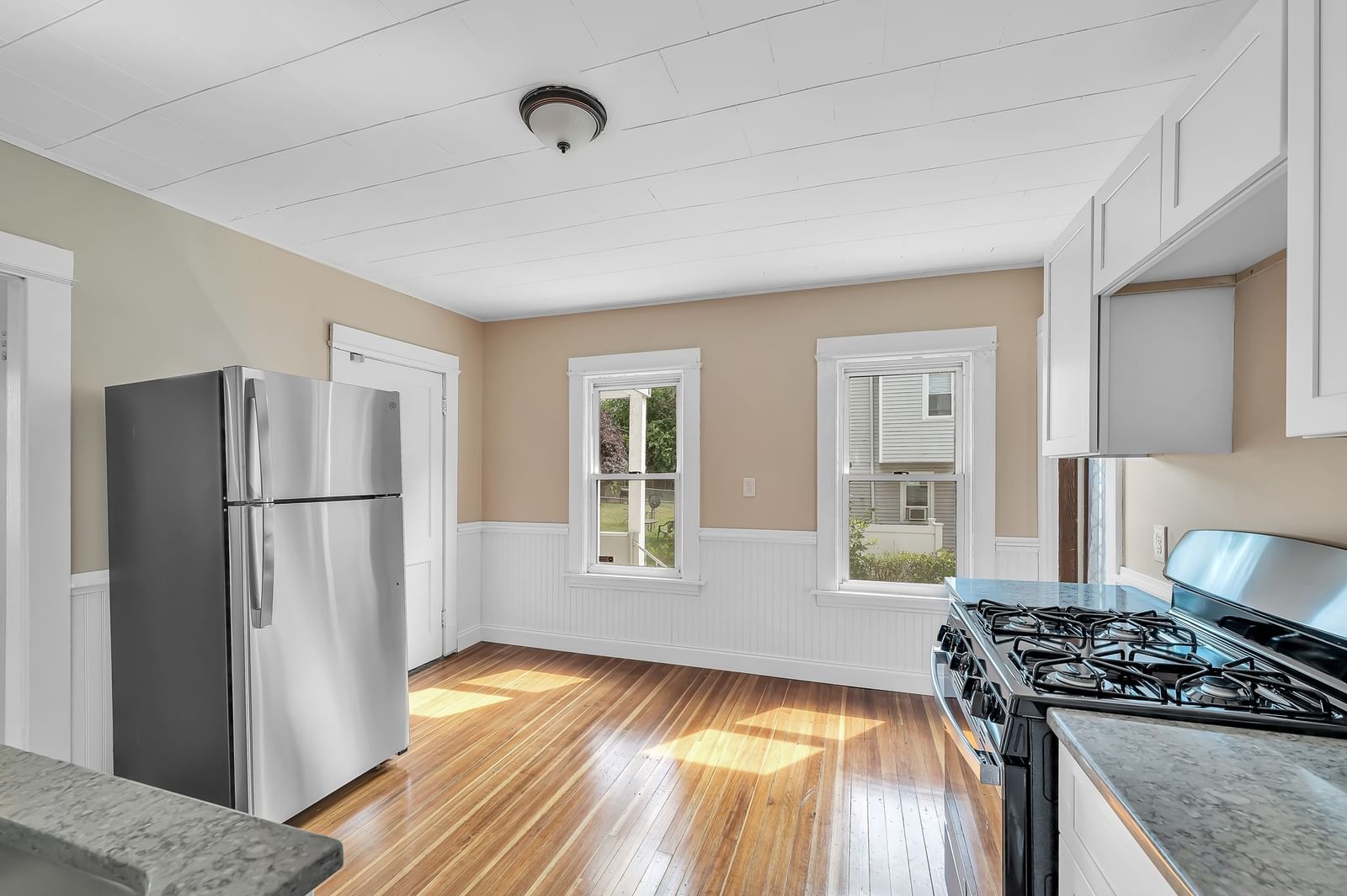 201-203 College St Springfield — Photo 4 of 39