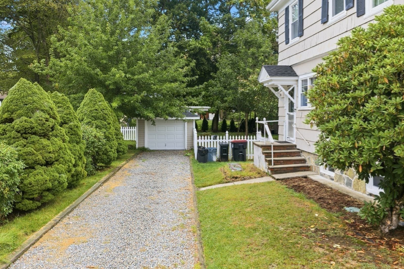 97 Burkeside Ave Brockton — Photo 18 of 25