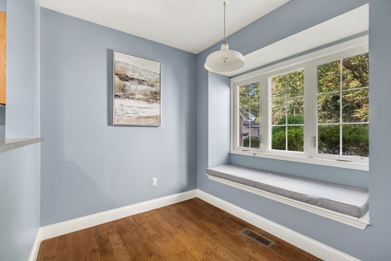 45 Bishops Forest Dr #45 Waltham — Photo 16 of 42