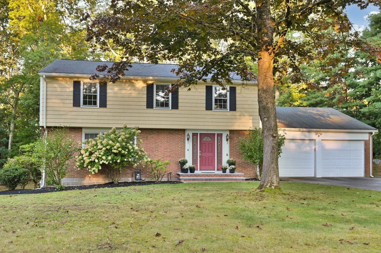 Property at 15 Sheridan Road, Andover, MA 01810