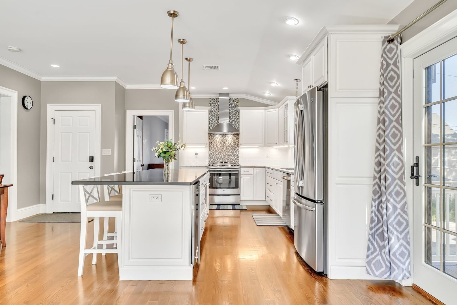 20 Waban St #2 Newton — Photo 12 of 38