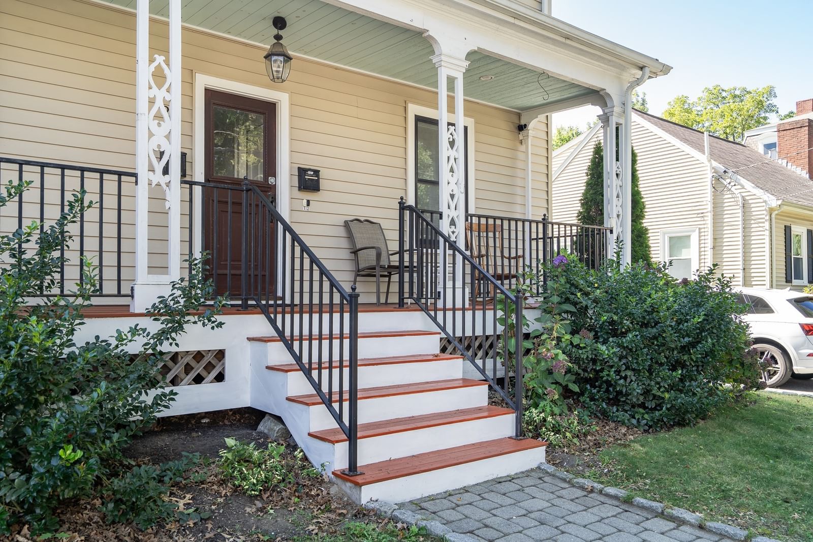 20 Waban St #2 Newton — Photo 3 of 38