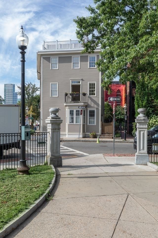 56 Park Street Boston — Photo 3 of 42