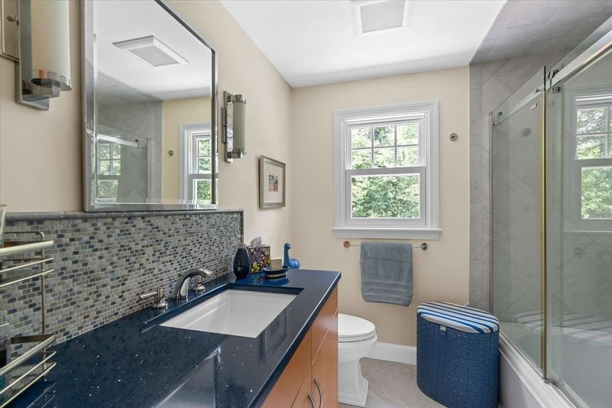 71 Arrow Head Rd Marshfield — Photo 27 of 41