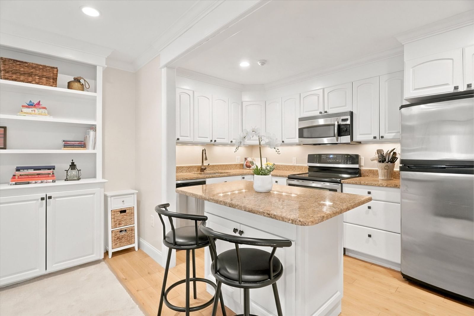 500 Northshore Rd #11A Peabody — Photo 5 of 33