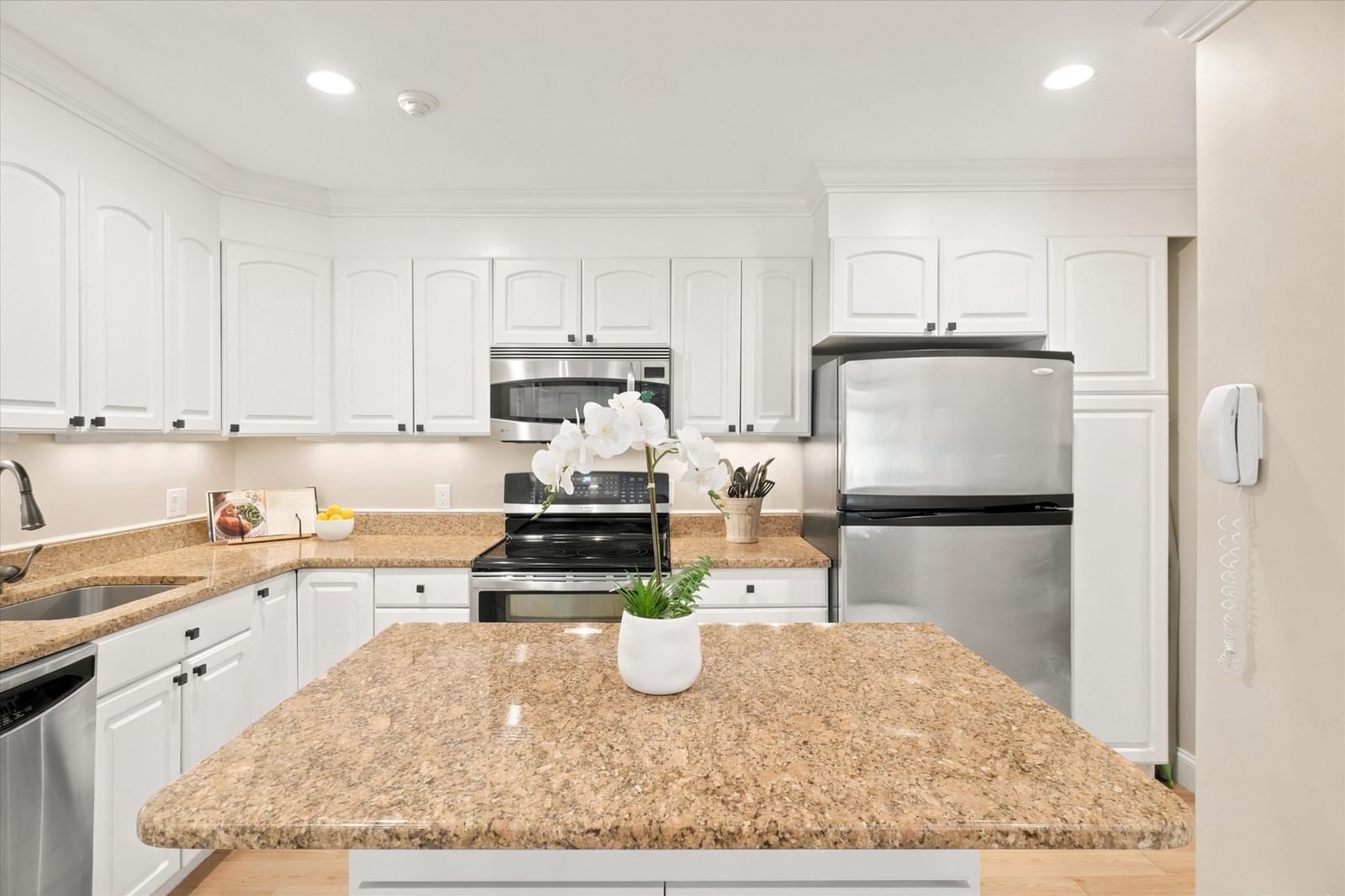 500 Northshore Rd #11A Peabody — Photo 7 of 33