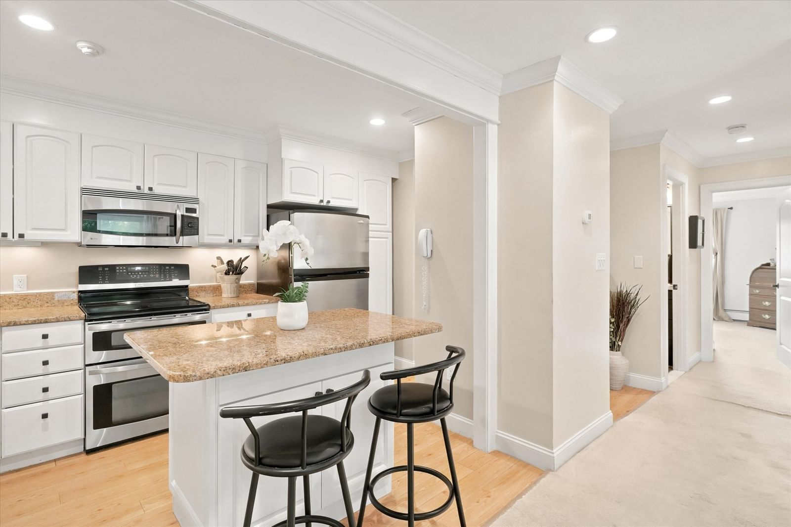 500 Northshore Rd #11A Peabody — Photo 8 of 33