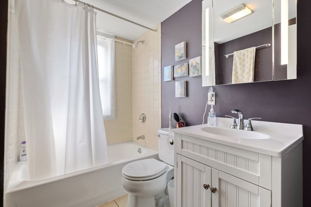 1302 Boylston St #1 Newton — Photo 7 of 10