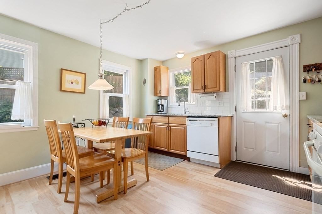 1302 Boylston St #1 Newton — Photo 9 of 10