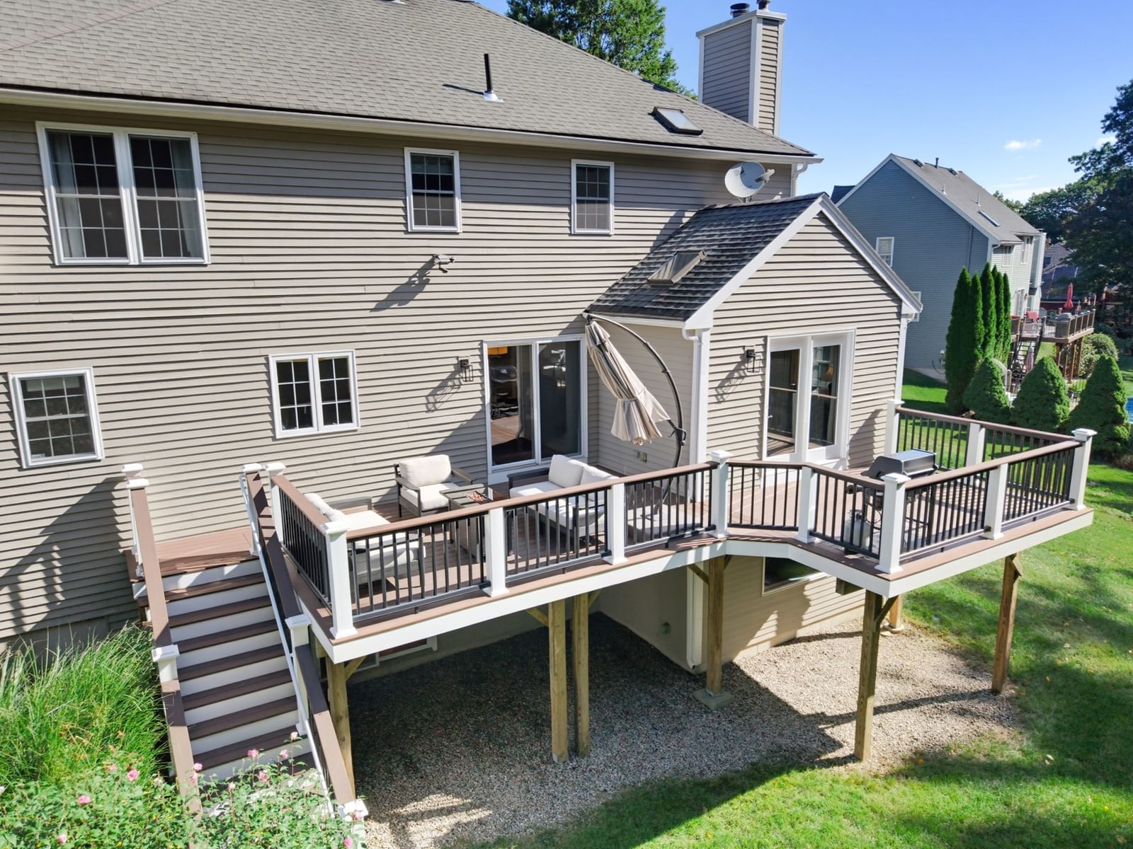 40 Heritage Ave Ashland — Photo 3 of 42