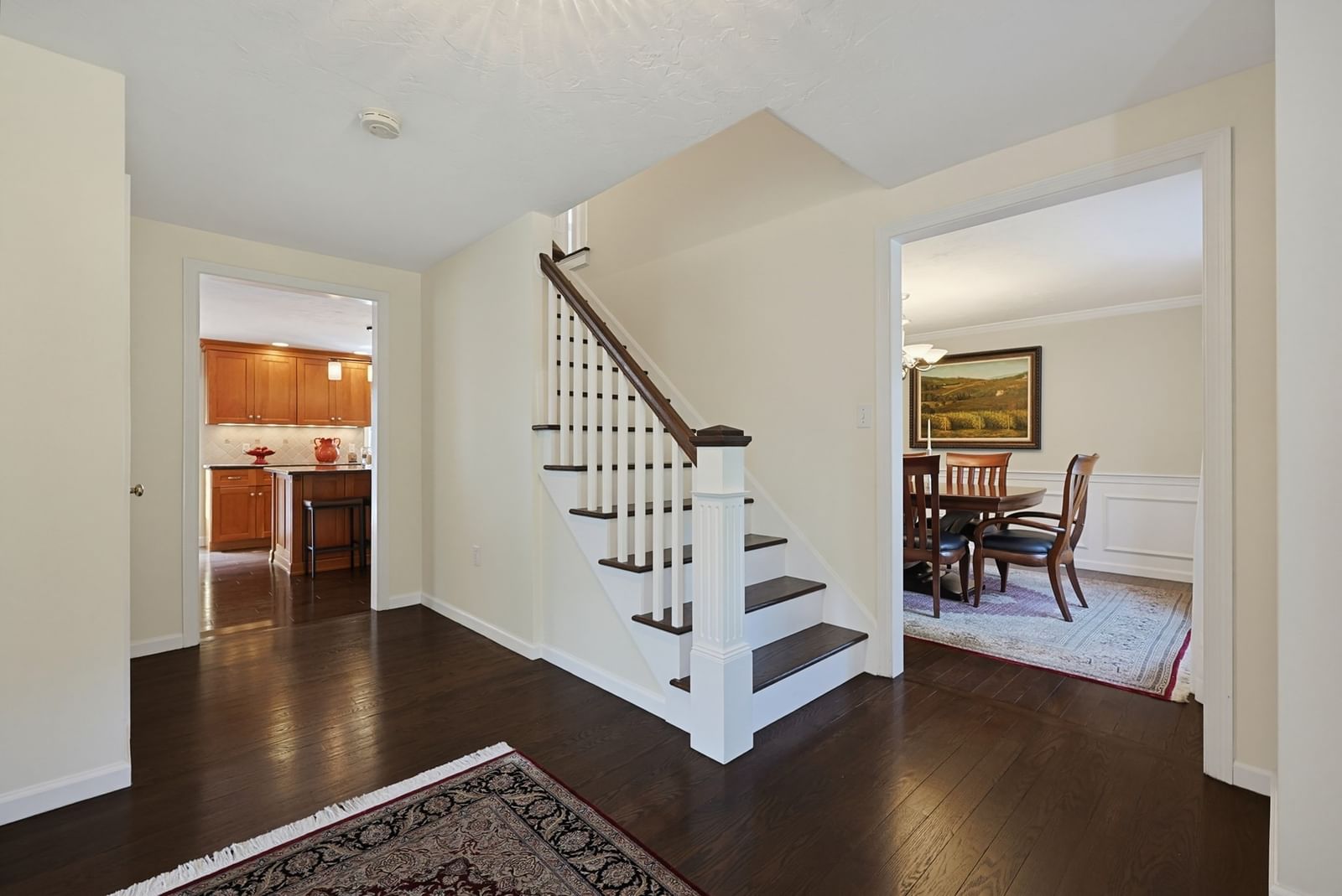 40 Heritage Ave Ashland — Photo 4 of 42