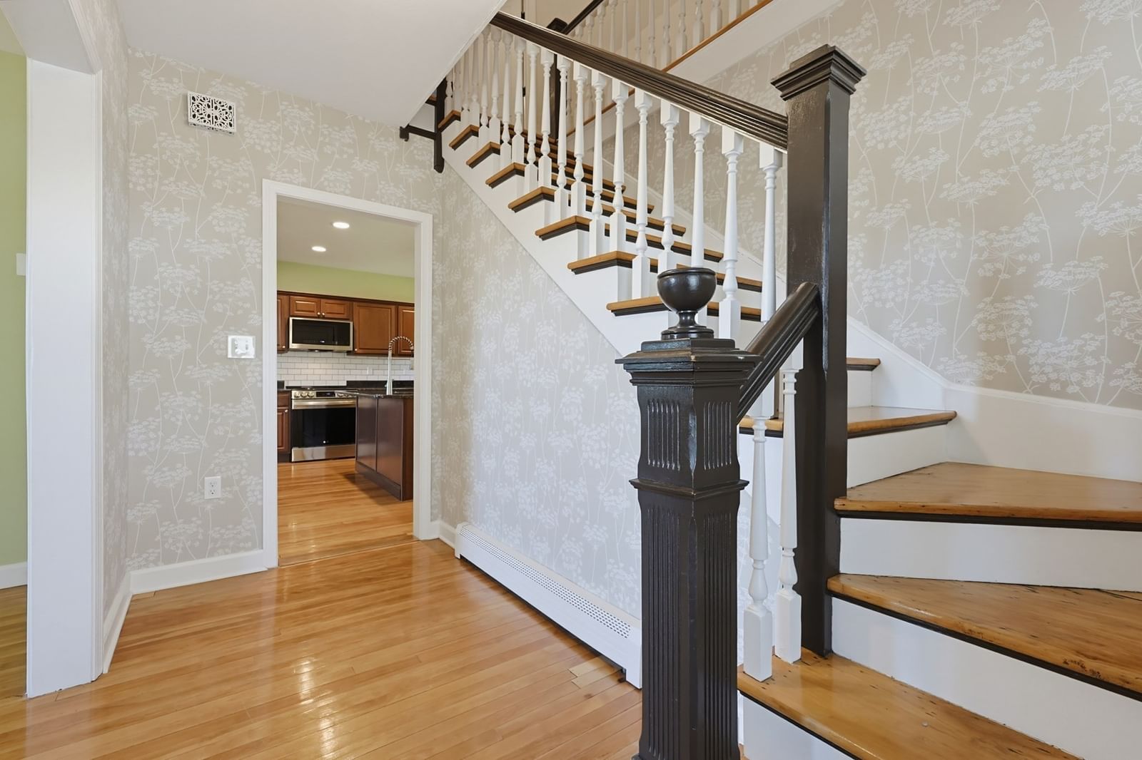 23 Tallawanda Dr. Worcester — Photo 5 of 27