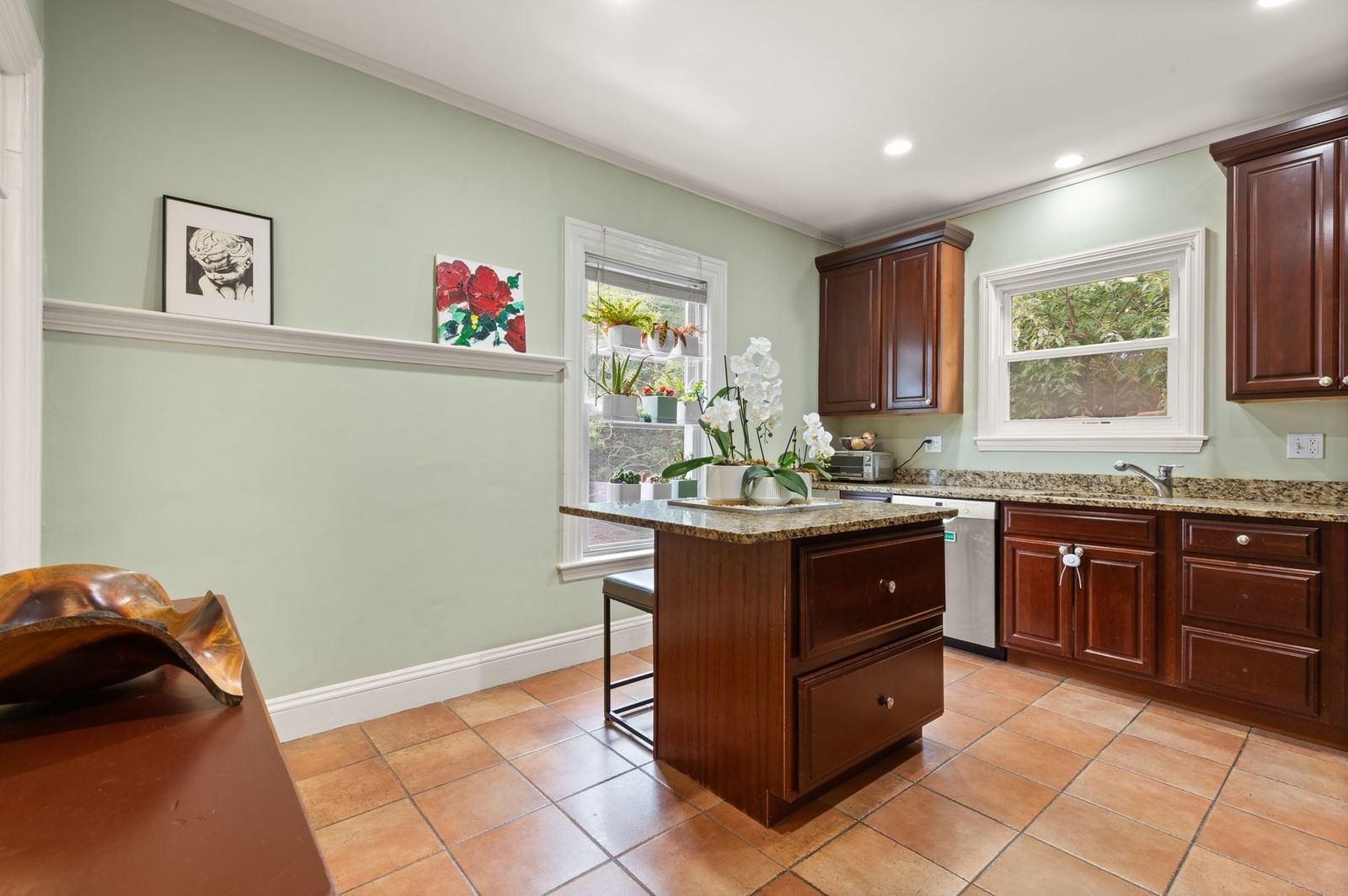 169 Hunnewell Ave #2 Newton — Photo 18 of 41