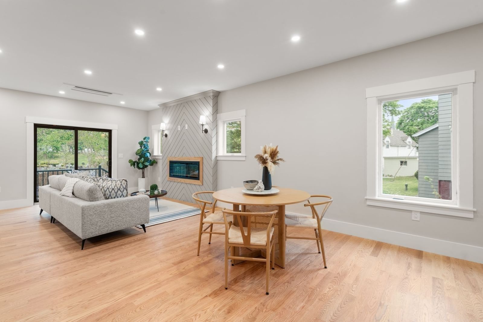73 Mystic St #73 Arlington — Photo 4 of 35