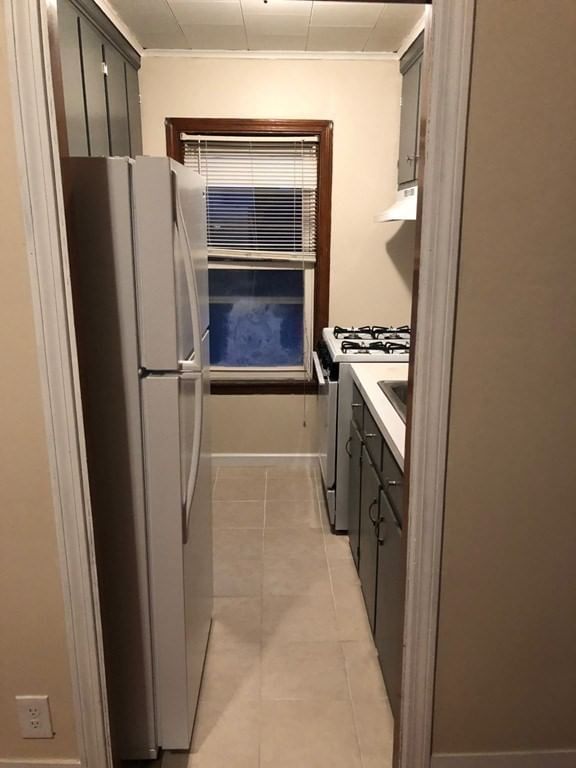 117 Thomas St Fall River — Photo 7 of 10