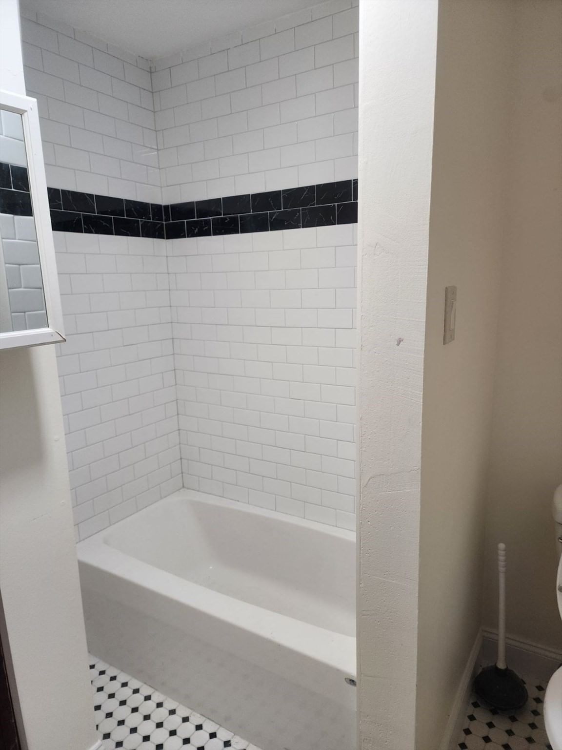 117 Thomas St Fall River — Photo 8 of 10