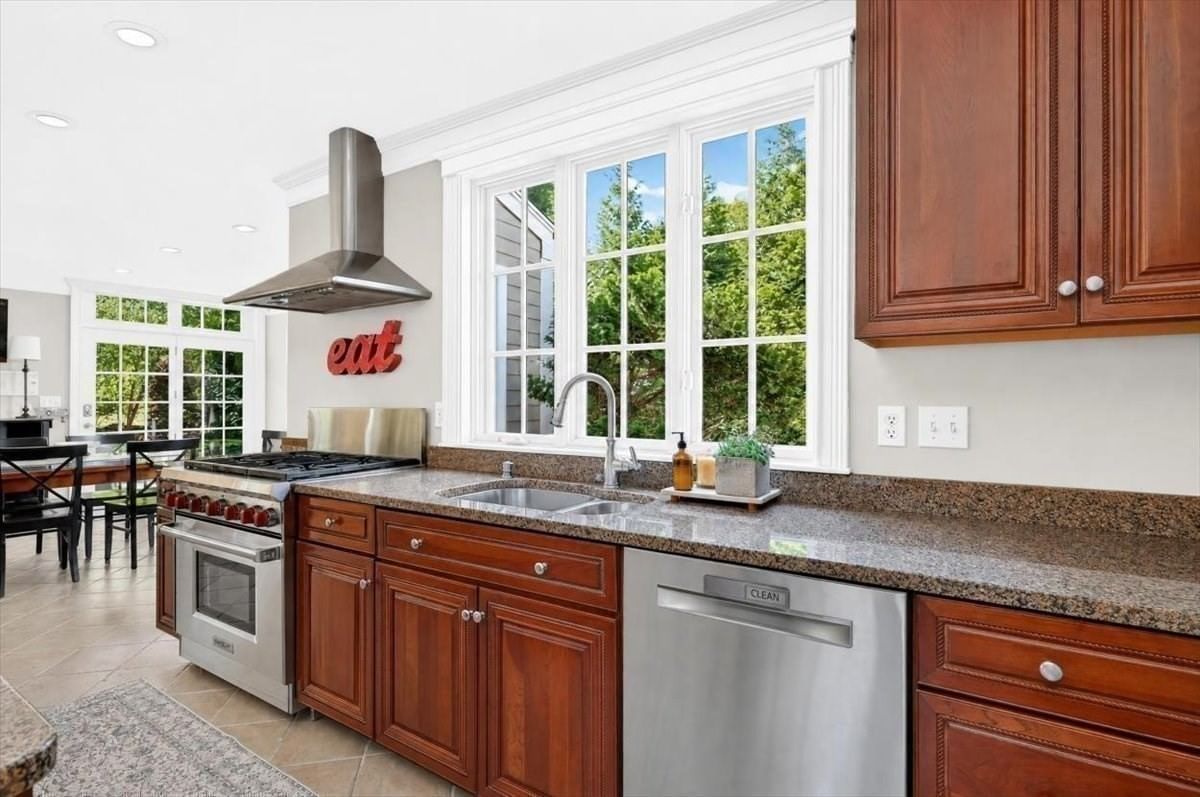 35 Old Shipyard Lane Hanover — Photo 15 of 39