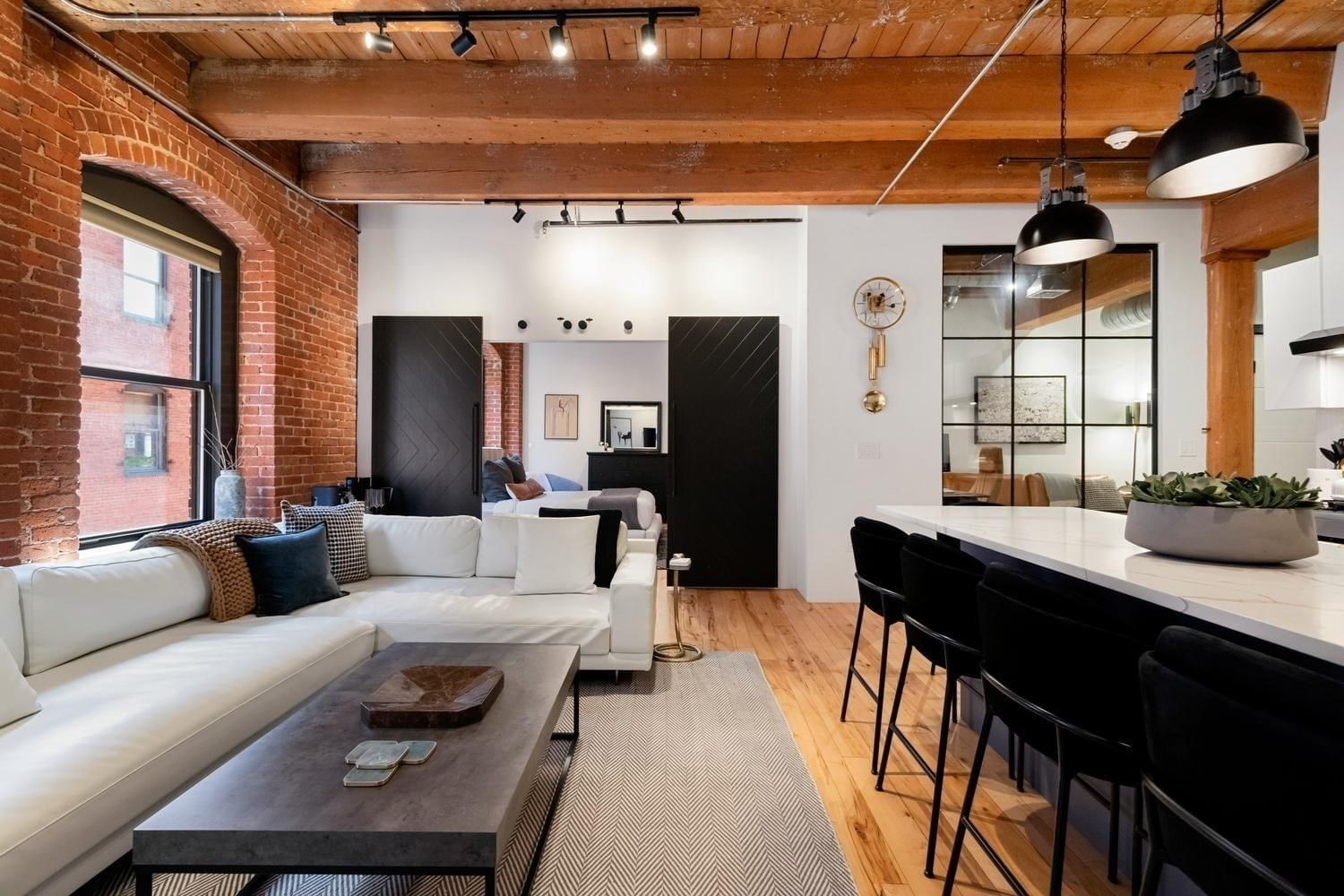 21 Wormwood St #422 Boston — Photo 1 of 32