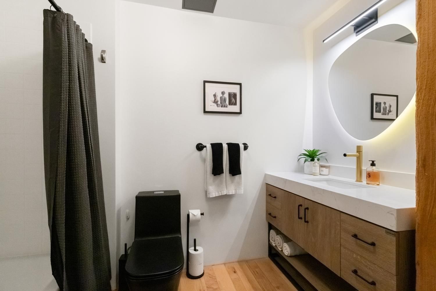21 Wormwood St #422 Boston — Photo 19 of 32