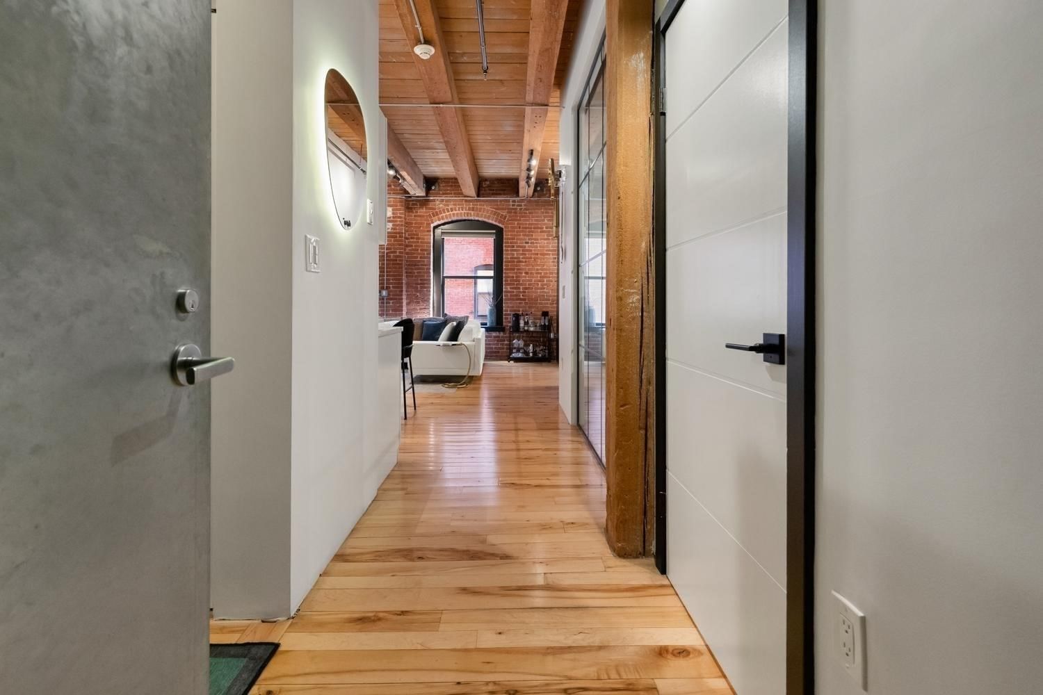 21 Wormwood St #422 Boston — Photo 2 of 32