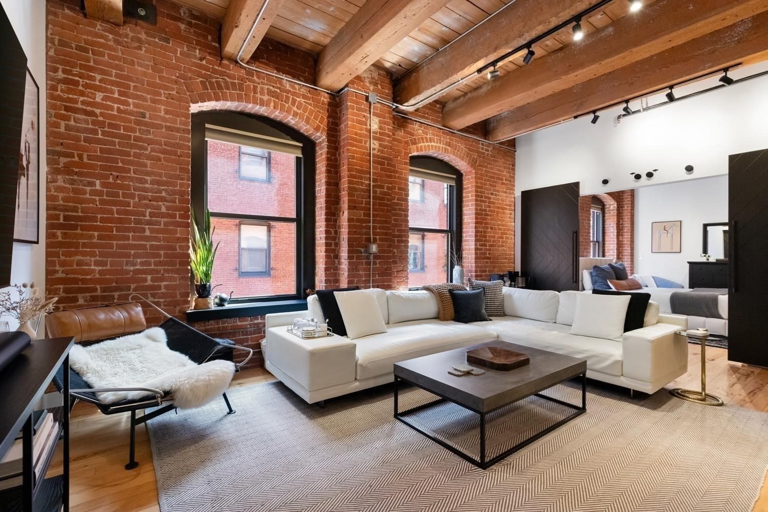 21 Wormwood St #422 Boston — Photo 9 of 32
