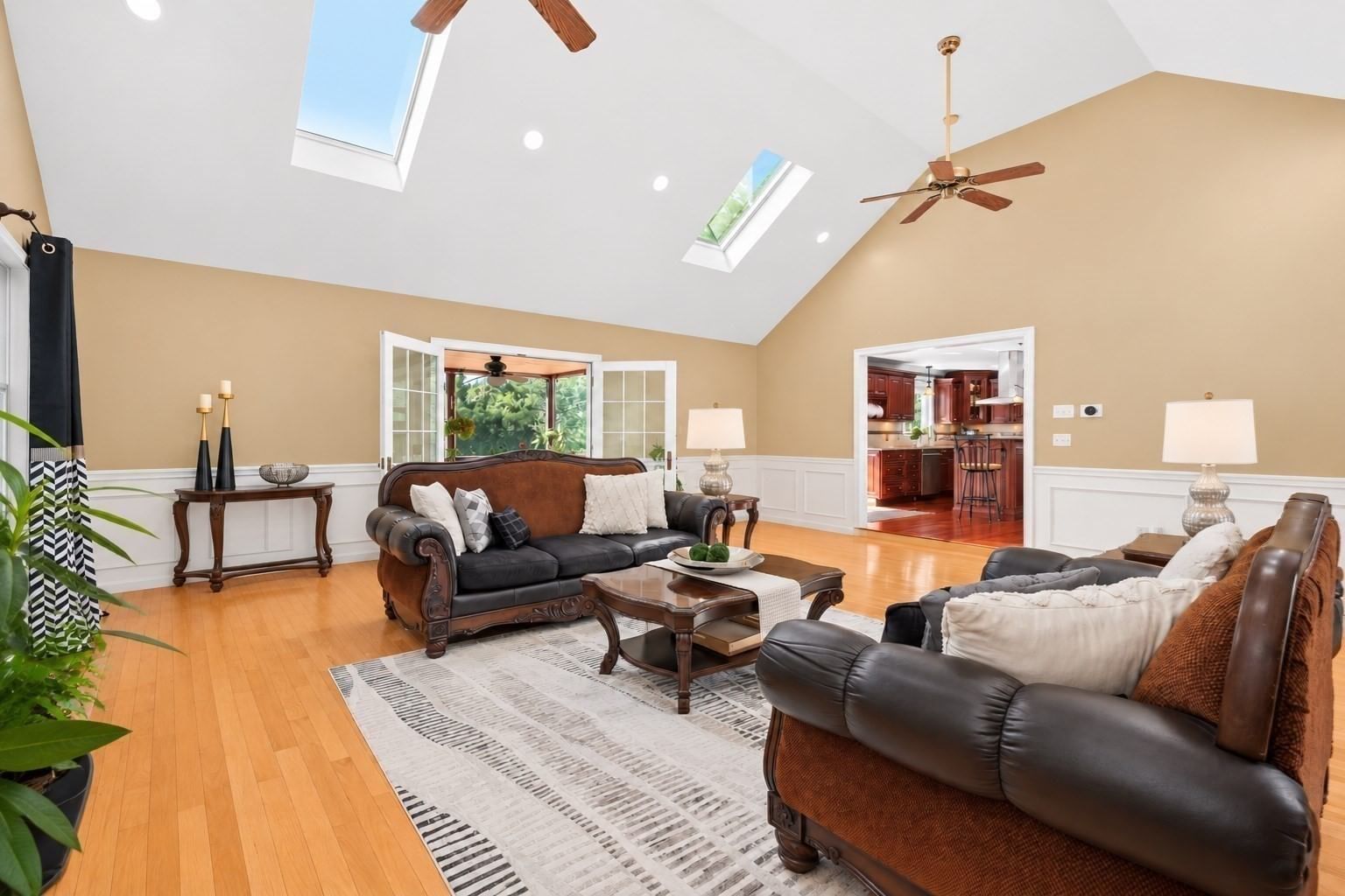 8 Taylor Way Stoughton — Photo 16 of 42