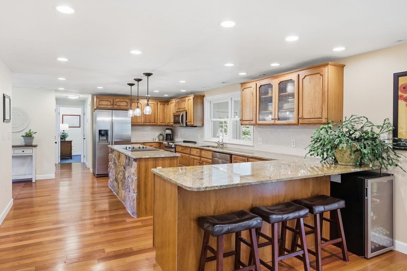33 Wheeler Rd Bolton — Photo 13 of 42