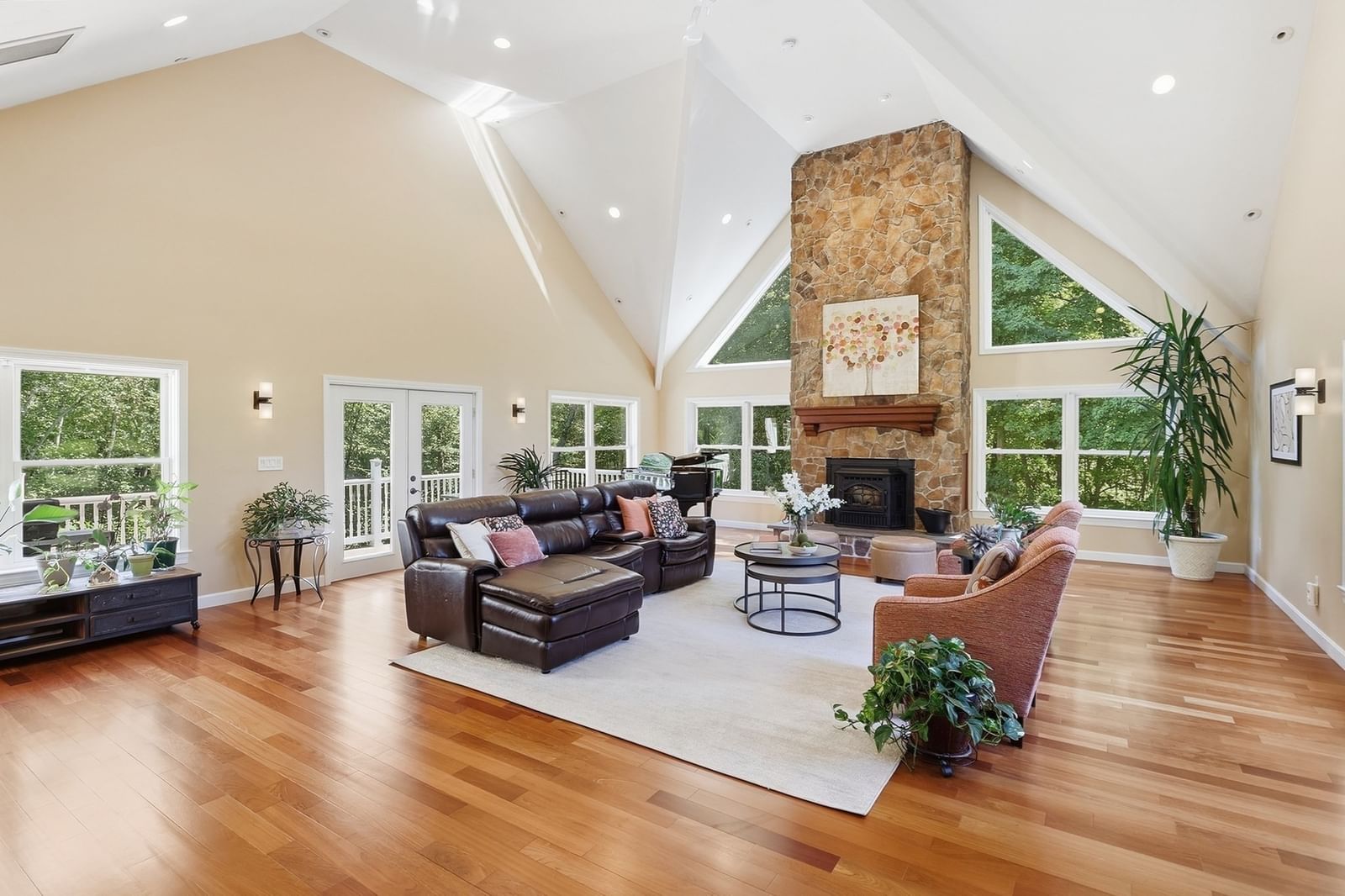 33 Wheeler Rd Bolton — Photo 17 of 42