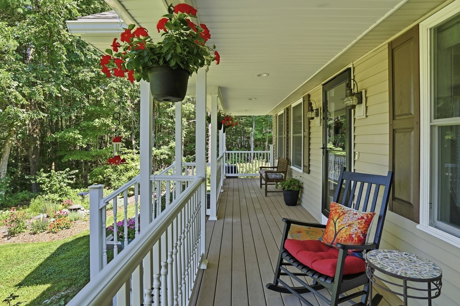 33 Wheeler Rd Bolton — Photo 3 of 42