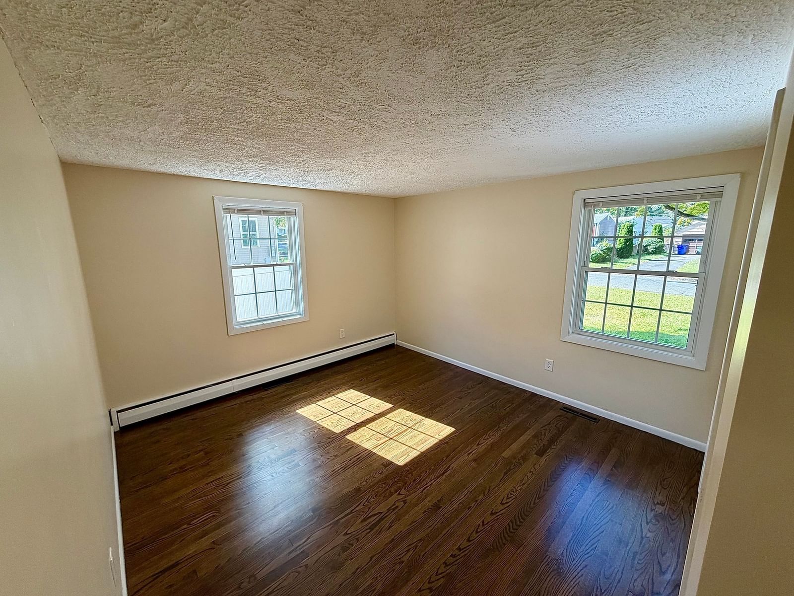 66 Greaney St Springfield — Photo 11 of 24