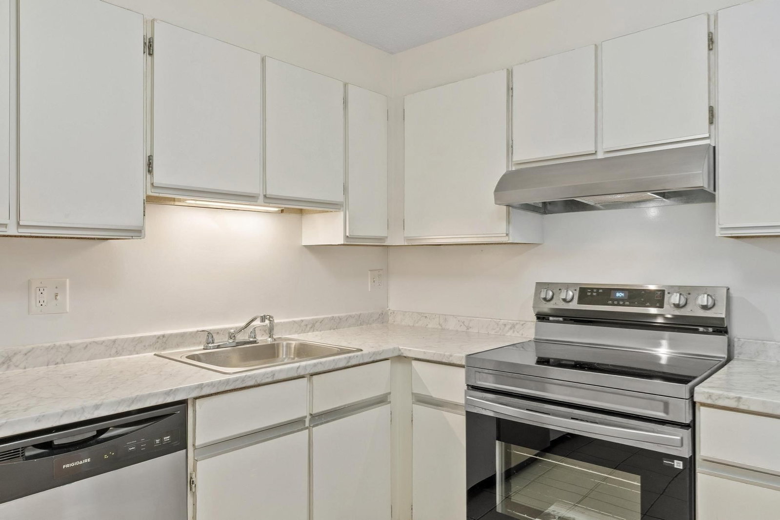 406-U 301 Broadway #301 Lynn — Photo 7 of 25